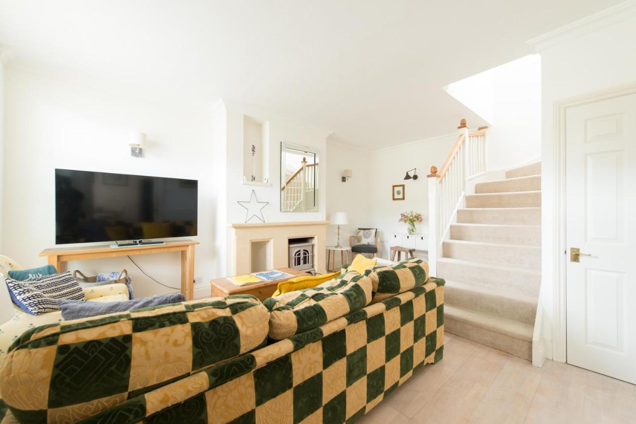 My Place Go - Cirencester Kültér fotó